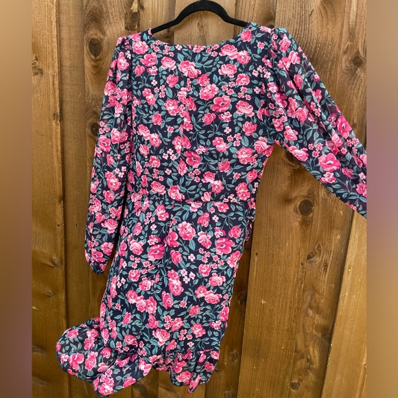 Dress - Picture 4 of 4